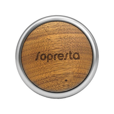 Sopresta Premium 54mm Kaffefordeler med Valnød (Passer til Sage Barista serien) fra toppen