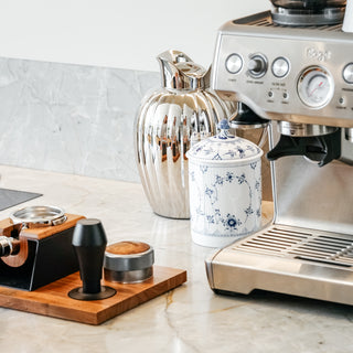Sopresta Premium Tamper station til 58mm i Valnød